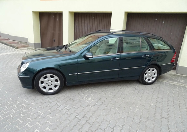 Mercedes-Benz Klasa C cena 16900 przebieg: 278000, rok produkcji 2005 z Puławy małe 277